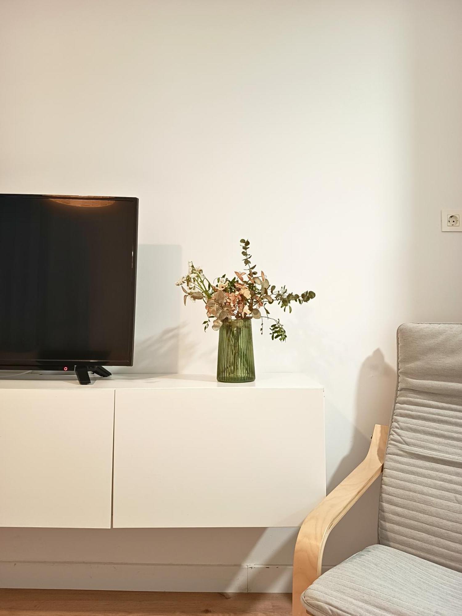 Modern Plaza De Toros Apartment With Free Parking Granada Dış mekan fotoğraf